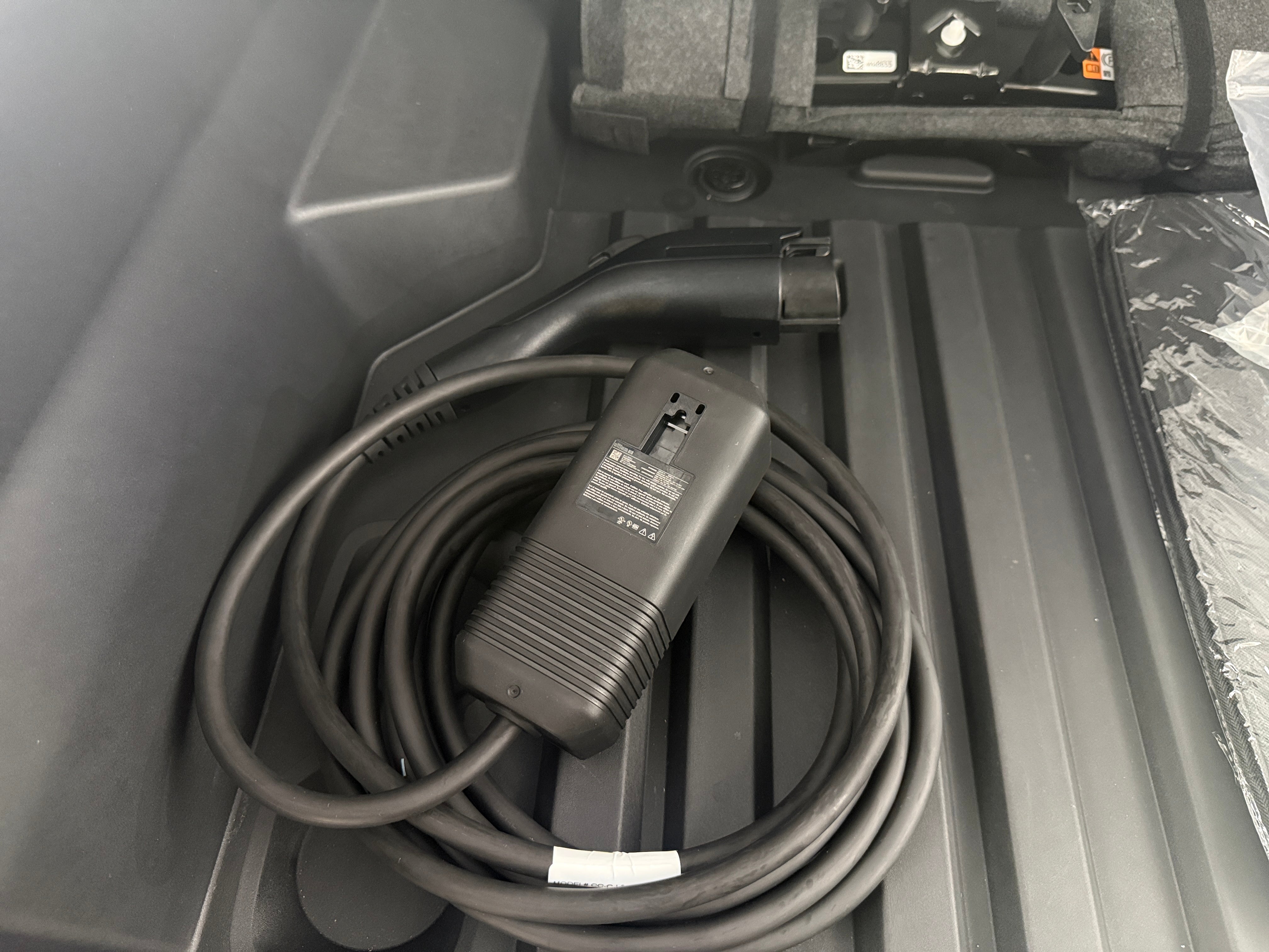 chevrolet silverado ev 2024 1GC10UED7RU207398 image chevrolet silverado ev 2024 1GC10UED7RU207398 image